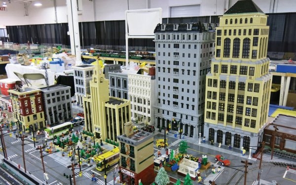 LEGO Brickfest Live