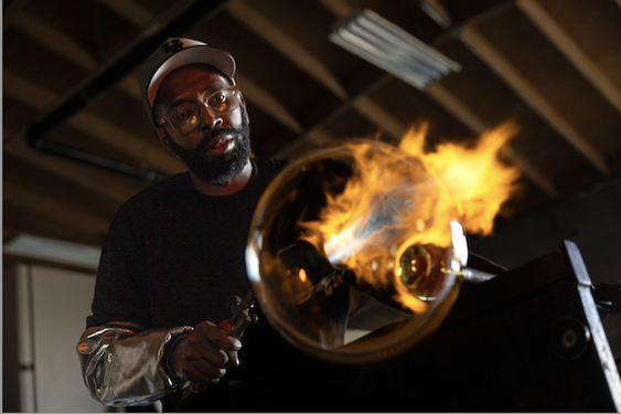 His 'funk is contagious.' This L.A. glassblower breaks the rules with his stunning vessels