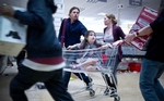 Forster Battles Zombies, and Bad Buzz, to Bring <i>World War Z</i> to the Screen