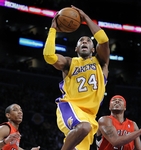 Lakers Bounce Back From Road Slide