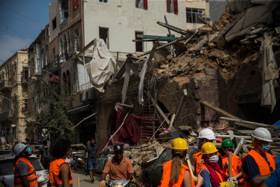 Death toll surpasses 150 as rescuers plough through Beirut debris