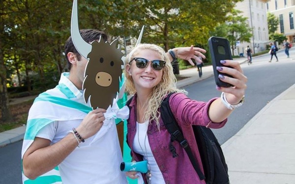 College Students Reveal How They Really Feel About Yik Yak App