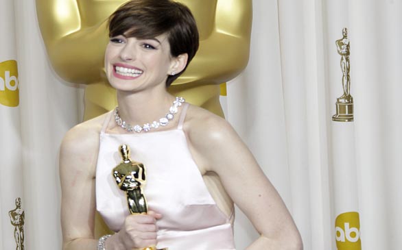 Anne Hathaway Issues Public Apology