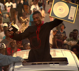 <i>Youssou N’Dour: I Bring What I Love</i>