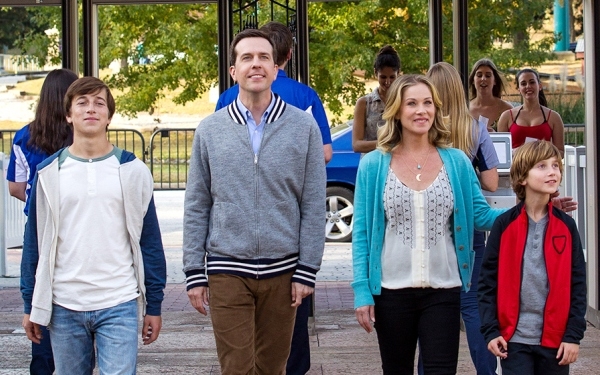 Christina Applegate, Ed Helms usher in a new generation of <i>Vacation</i>