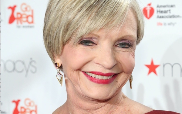 Florence Henderson, ‘The Brady Bunch’ mom, dies at 82