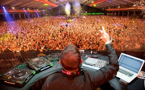 Chart-Topping DJ Kaskade is Calling on All Freaks of Nature