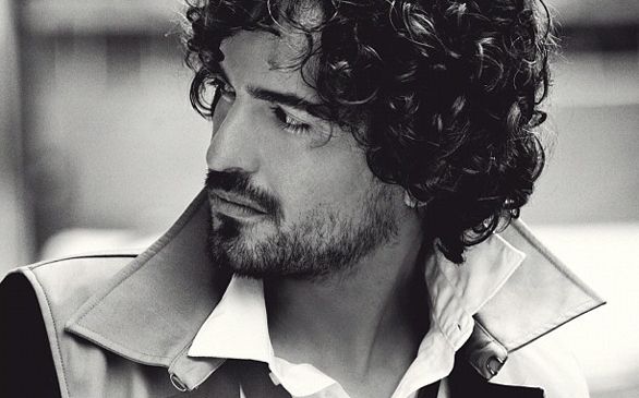 Q&A with Producer, Singer and Songwriter Tommy Torres
