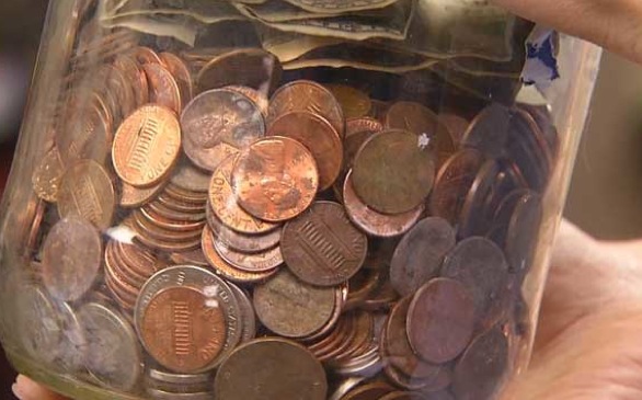 College Senior Pays Off Tuition with 100K Pennies
