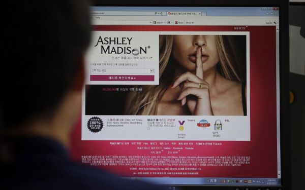 Ashley Madison hack could bite clients who used government e-mail