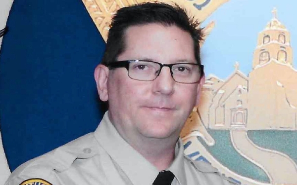 Sheriff’s sergeant called wife, then rushed into Thousand Oaks mass shooting scene. ‘He died a hero’