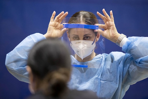 Internal Document Reveals Federal Plans to Ask Nurses to Reuse Masks