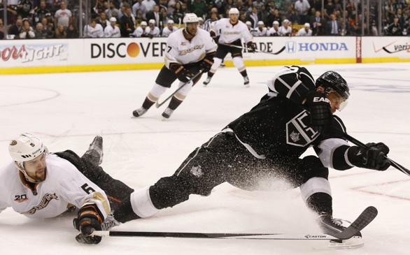 Kings Hang on to Force Game 7 with 2-1 Victory Over Ducks
