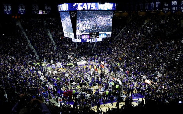 Court-storming: Is there even a solution?