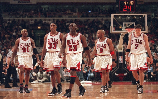 ESPN and Netflix team up for a 10-hour documentary on Michael Jordan and the Bulls