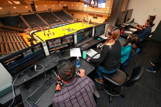 Colleges face increasing demand to produce more and better sports webcasts