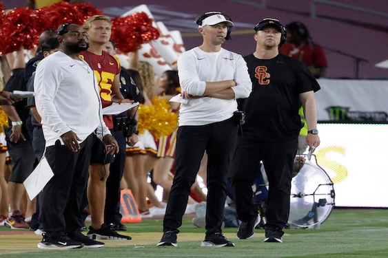 USC coach Lincoln Riley reinstates suspended beat reporter
