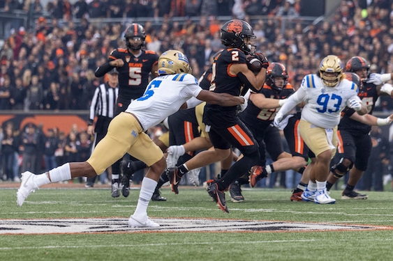 Dante Moore's freshman QB growing paints take center stage in UCLA loss