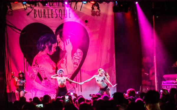 Sexy Suicide Girls Kill it at L.A. Stop During Blackheart Burlesque Tour